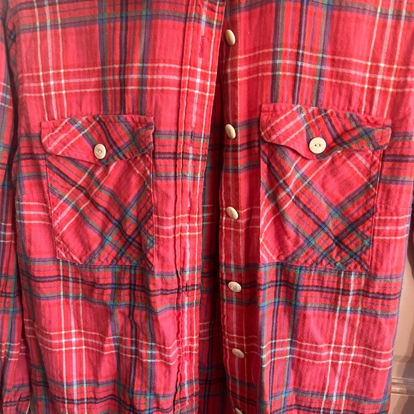 J.Crew button-down flannel red plaid shirt, size 4P, coastal cowgirl style - Picture 4 of 4
